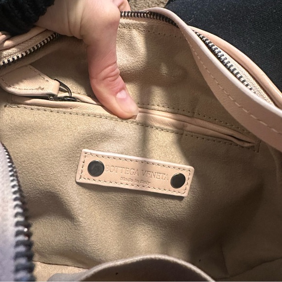 Bottega Veneta Nodini Leather Crossbody Bag - Picture 8 of 9